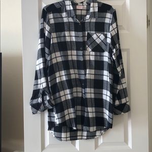 Women’s flannel long sleeve